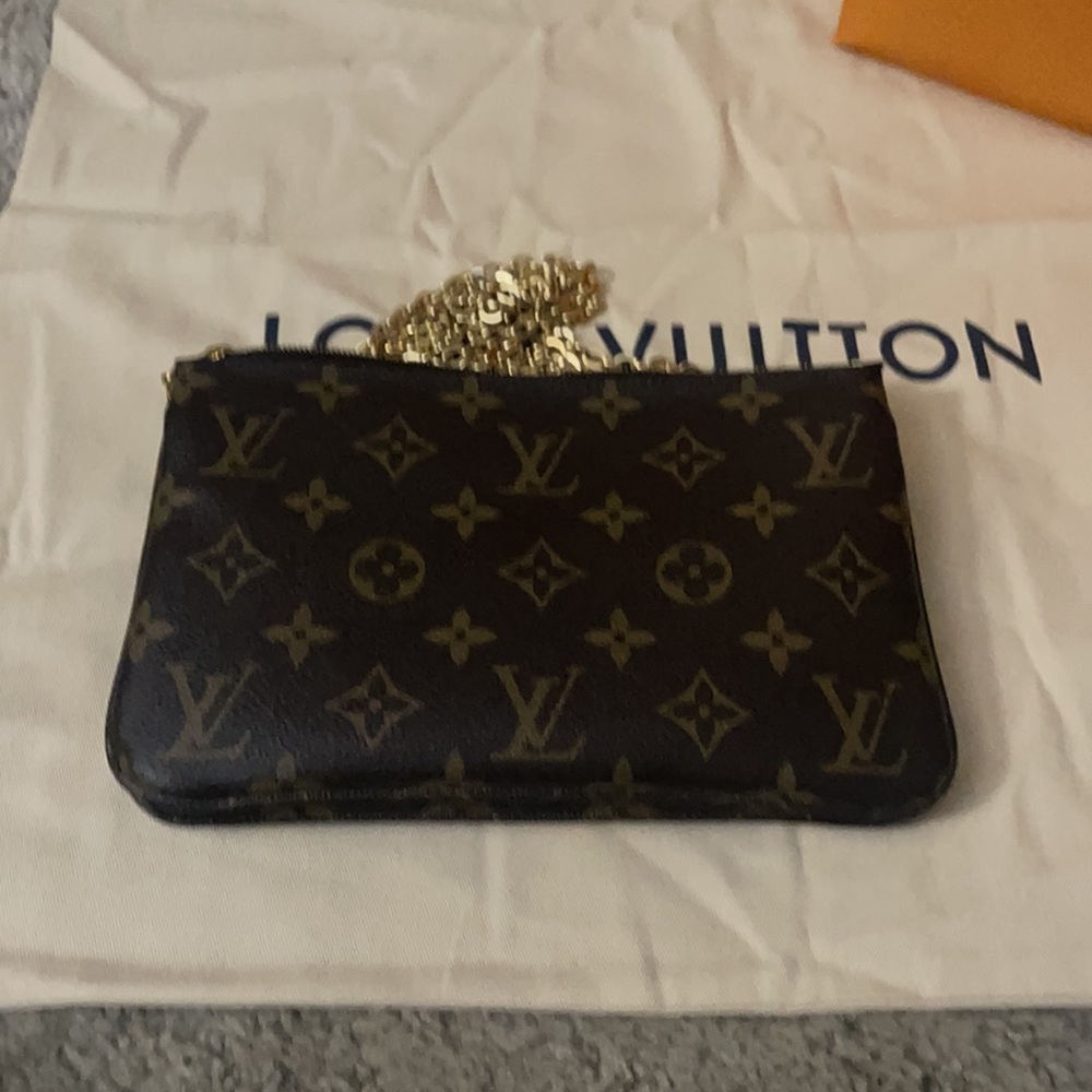 ❌TRADED Louis Vuitton Limited Edition Cross Body❌ - Picture 8 of 13